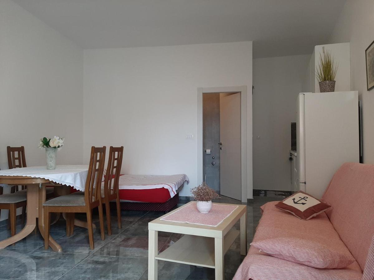 Cvita Apartment Vodice Eksteriør bilde